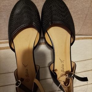 Victoria K Black Women's Flats